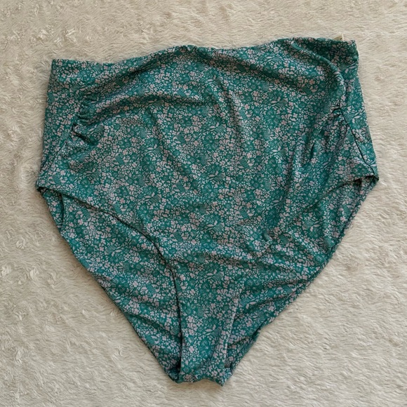 HATCH Isla Bikini Bottom - Picture 4 of 8